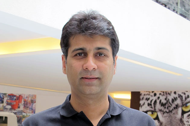 rajiv bajaj son